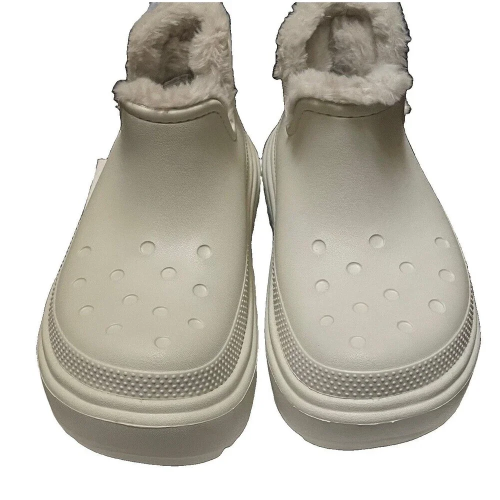 Crocs Stomp Shorty Platform Shearling Boot in Stucco M6/W8 Cozy Chunky Linen Fur